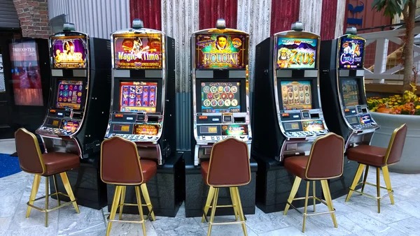 Cash Out button displayed on live blackjack game on keltoto mobile